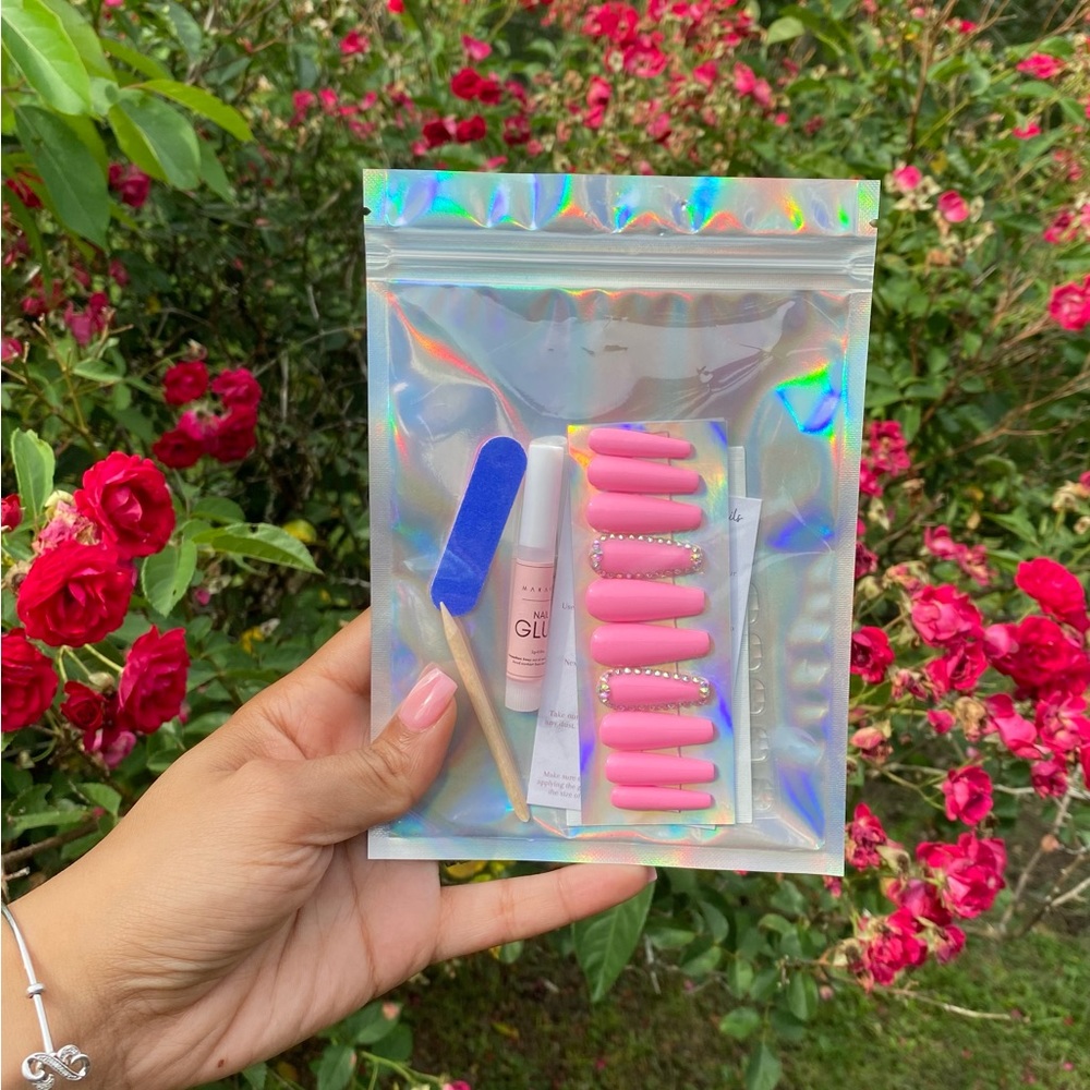 Pink Press On Nails w/Rhinestones